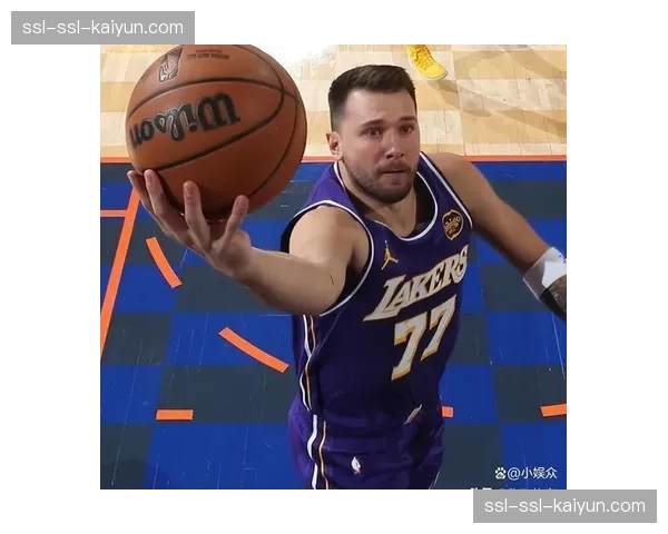 东契奇爆砍50+三双，超越乔丹成为历史上最年轻万分先生